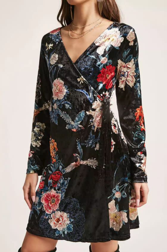 <strong><a href="https://www.forever21.com/us/shop/Catalog/Product/f21/dress_velvet/2000270946" target="_blank">Forever 21 floral velvet dress</a>, $48</strong>