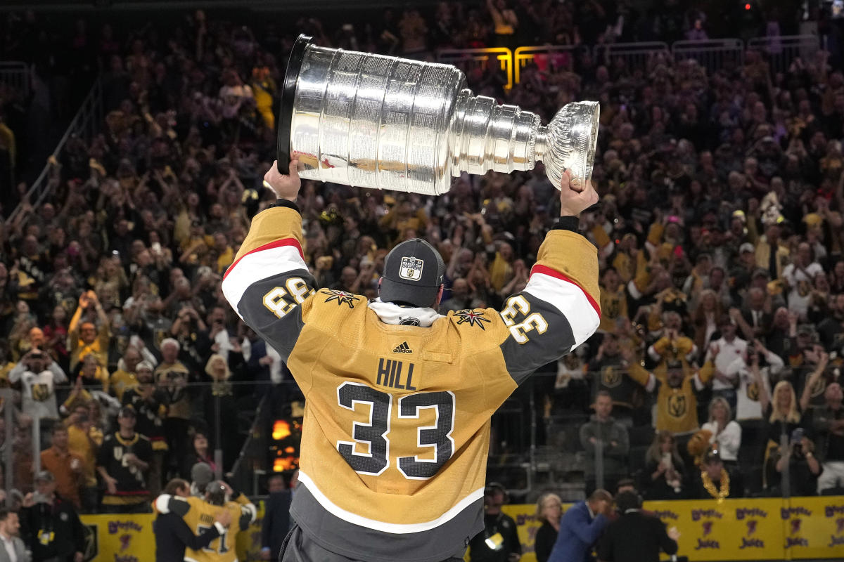 Golden Knights fans celebrate Stanley Cup win — PHOTOS