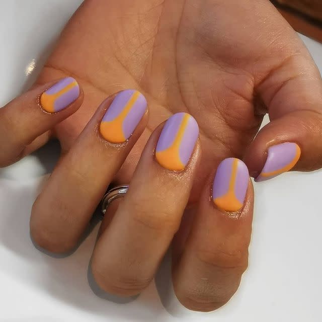 11) This Mauve and Orange Manicure