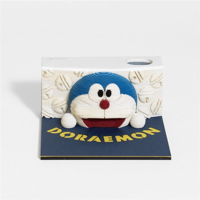 誠品線上12月1日開站，開站推出獨家首賣「哆啦A夢50歲特別版OMOSHIROI 紙雕便條紙」全台限量200個。（圖／業者提供）