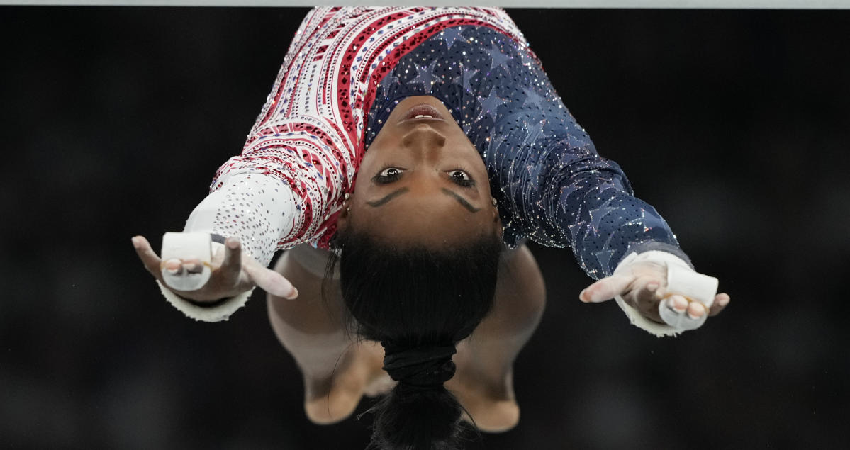 2024 Olympics photos Simone Biles's triumphant return, Deng Yawen