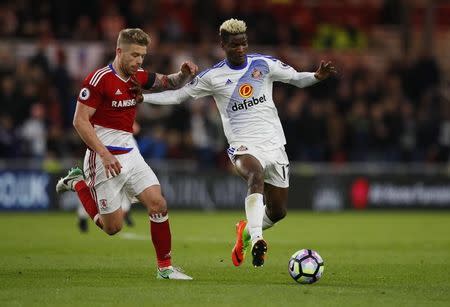 Britain Soccer Football - Middlesbrough v Sunderland - Premier League - The Riverside Stadium - 26/4/17 Sunderland's Didier Ndong in action with Middlesbrough's Adam Clayton Reuters / Phil Noble Livepic