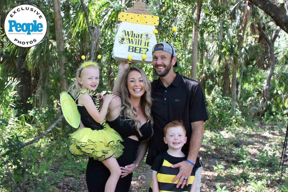 <p>Jessica Smith/@jessicabethsmith</p> Jamie Otis and Doug Hehner 