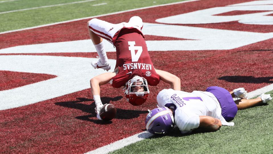 <span>The 6-foot-4, 216-pound senior transfer was brought in as a play-maker this season, but was held in check by BYU. TeSlaa managed just four catches for 26 yards against the Cougars, but he will have to get going to help generate the Razorbacks’ offense. He has 10 catches for 143 yards and a touchdown this season.</span>