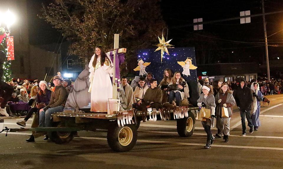 Genesis Christian Academy's float is seen in the Ashland's 2021 Christmas parade is seen heading down Claremont Avenue at West Main Street on Saturday, Dec. 4, 2021. TOM E. PUSKAR/TIMES-GAZETTE.COM