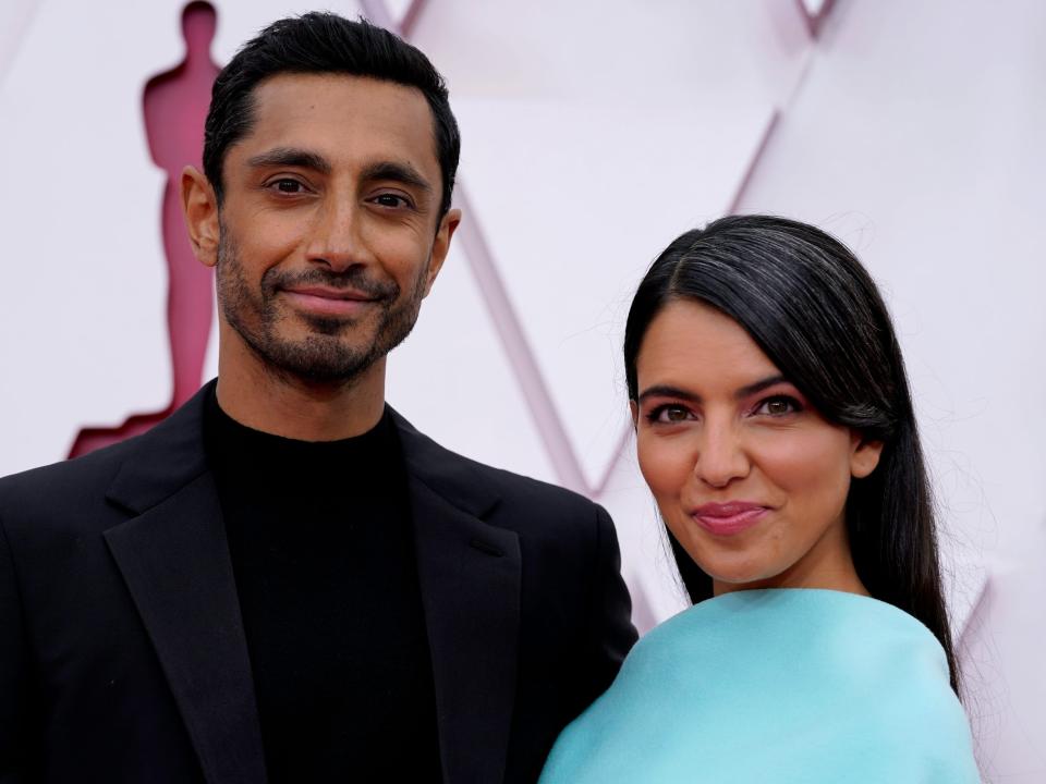 Riz Ahmed and Fatima Farheen Mirza at the red carpet of the 2021 Oscars.