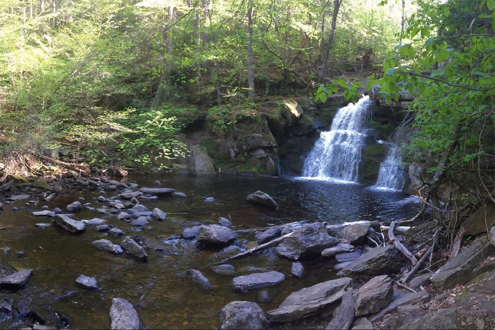 Enders Falls, Connecticut