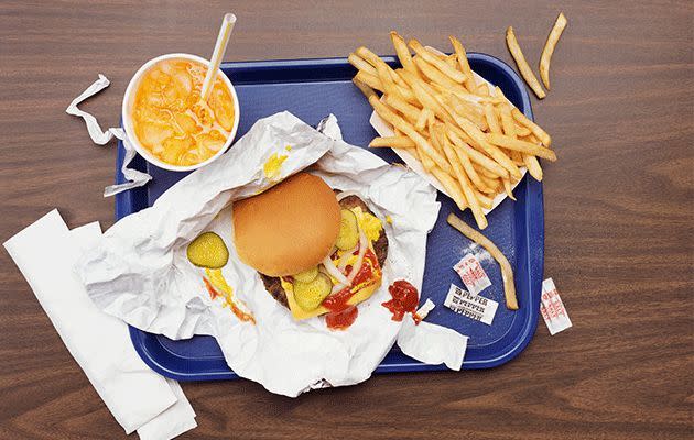 Adults who take in a negative message about food opt for 30 percent more unhealthy snacks. Photo: Thinkstock