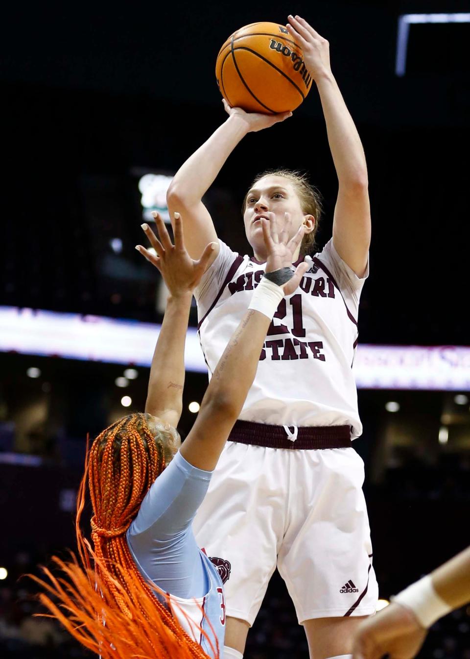 The Lady Bears' Kyrah Daniels shoots against the University of Illinois at Chicago at Great Southern Bank Arena on January 6th 2024.