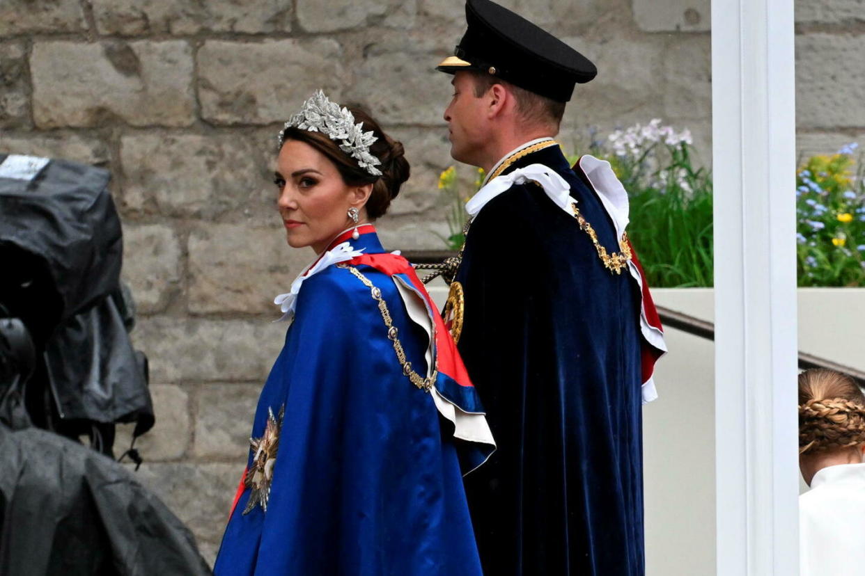Kate Middleton, princesse de Galles, et son époux le prince William, au couronnement du roi Charles III et de la reine Camilla, le 6 mai 2023.   - Credit:Cover Images