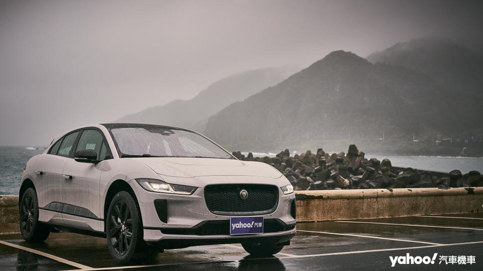 2023 Jaguar I-Pace EV400 S黑魂進階版試駕！豈只鋼砲，根本純電加農砲！