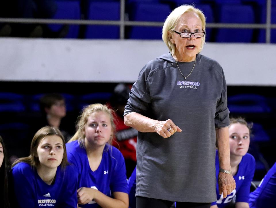 Longtime Brentwood High volleyball coach Barbara Campbell will be inducted into the National High School Hall of Fame.