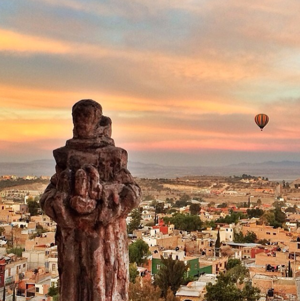 <p>Diese hübsche Stadt ist übrigens auch der Ort, wo Oprah Winfreys Lieblings-Tequila (Casa Dragones Joven) hergestellt wird, falls Sie die Aussicht mit einem Drink genießen wollen. (Bild: Instagram/instalander) </p>