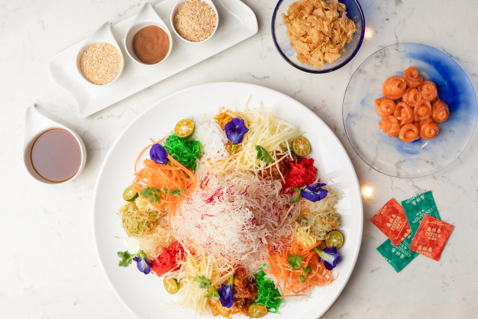 Thai yusheng. (PHOTO: Blue Jasmine)