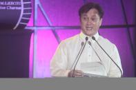 MMDA Chairman Francis Tolentino addresses the audience of the 38th MMFF Awards night.