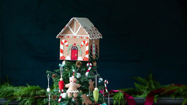 christmas tree themes gingerbread