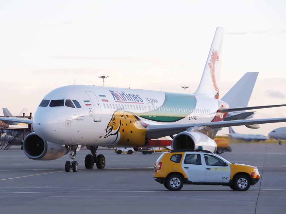 ATA Airlines Airbus A320