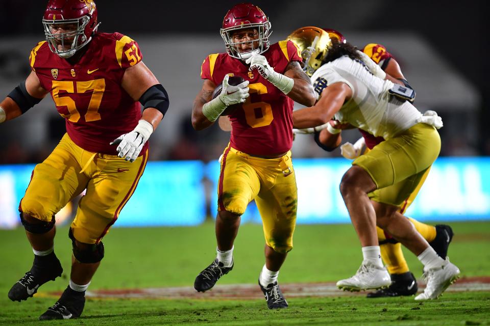 Southern California running back Austin Jones (6) carries the ball against Notre Dame during their 2022 game at the Los Angeles Memorial Coliseum.