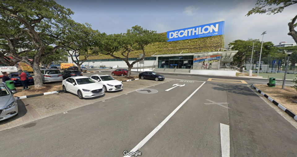 The open carpark outside Decathlon stadium boulevard (Photo from Google Street View)