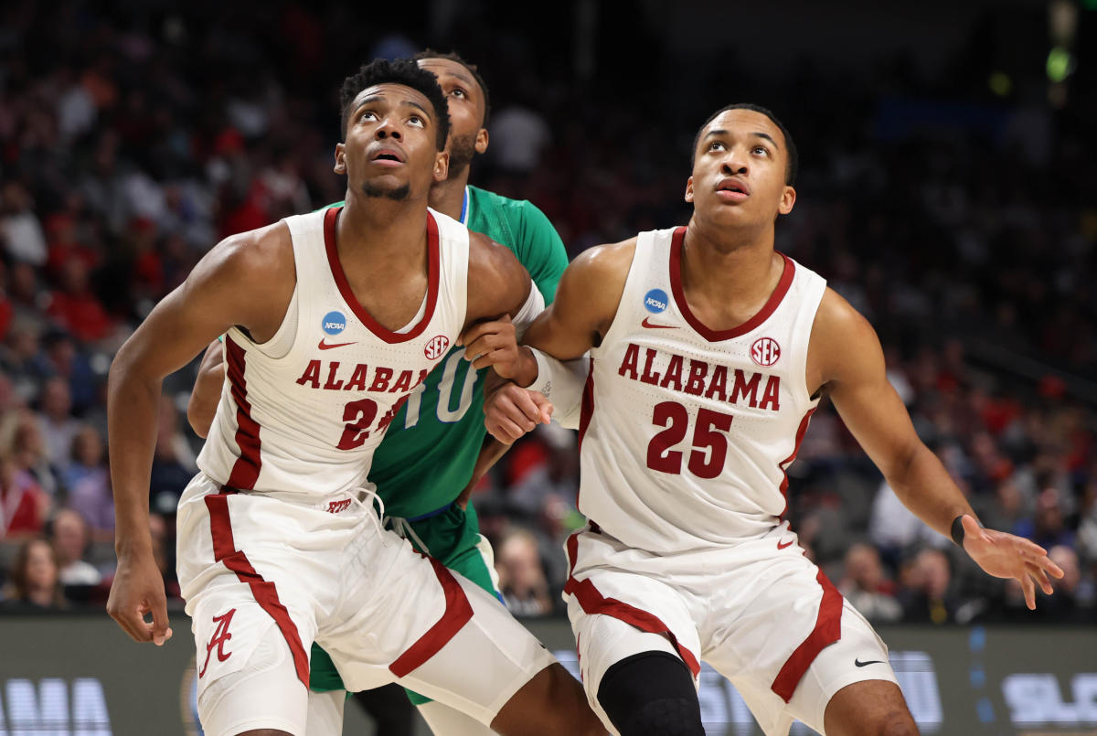 Alabama's dream season darkens as questions over Brandon Miller continue -  Yahoo Sports