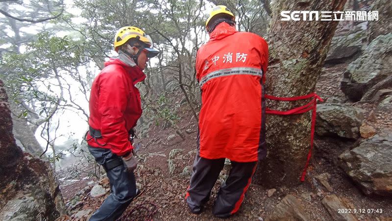 辦過鄭捷殺人案的法官陳伯均登山失聯，搜救人員持續搜尋中。（圖／翻攝畫面）