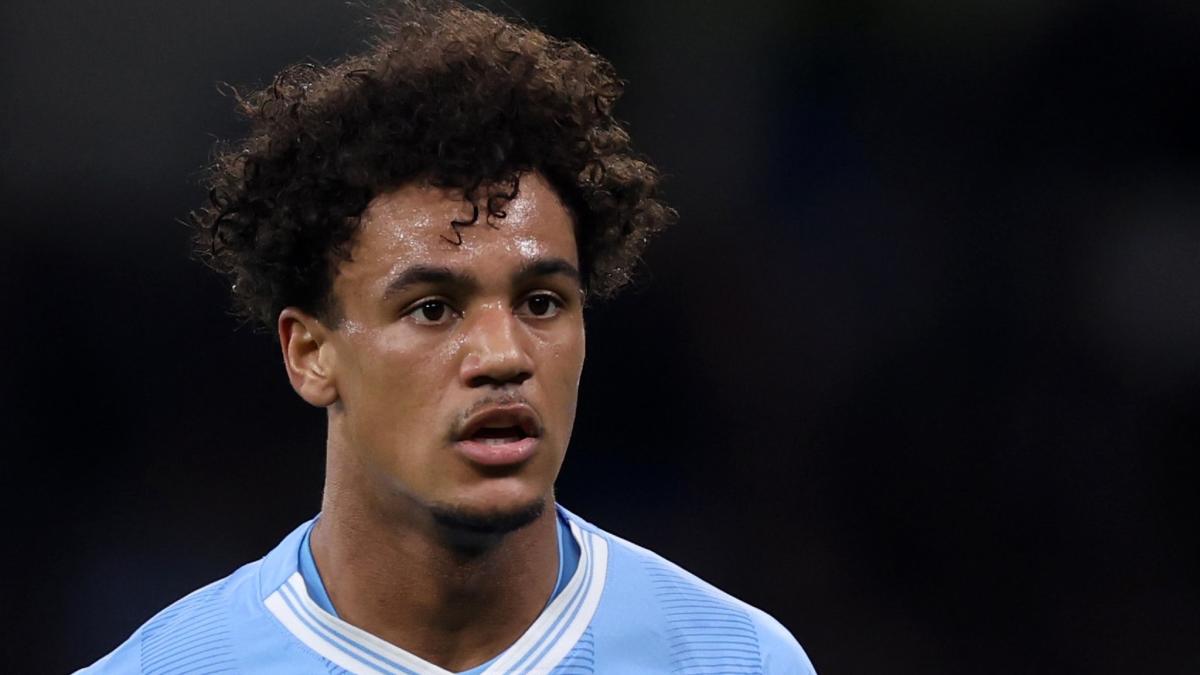 Oscar Bobb, forward for Manchester City, extends contract for five more years