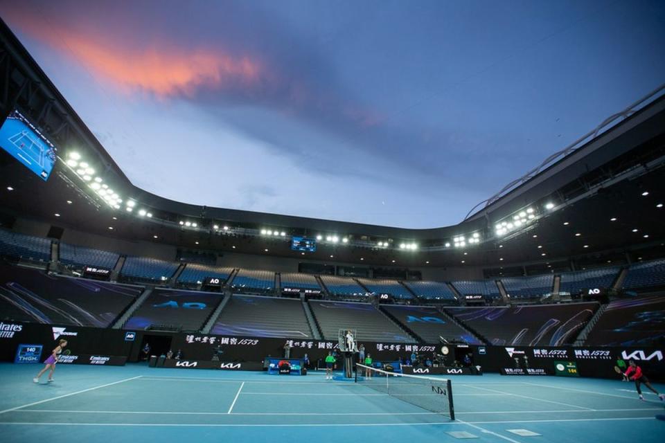 澳網主辦單位決定，2023澳洲網球公開賽，觀眾禁止攜帶俄羅斯國旗與白俄羅斯國旗入場。