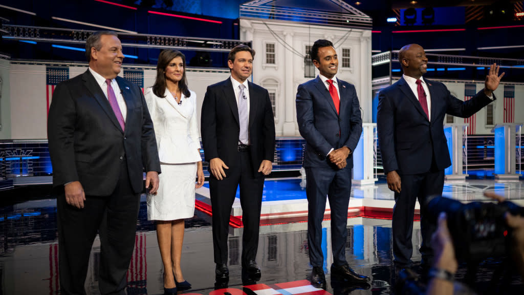  Five Republicans presidential candidates debate. 