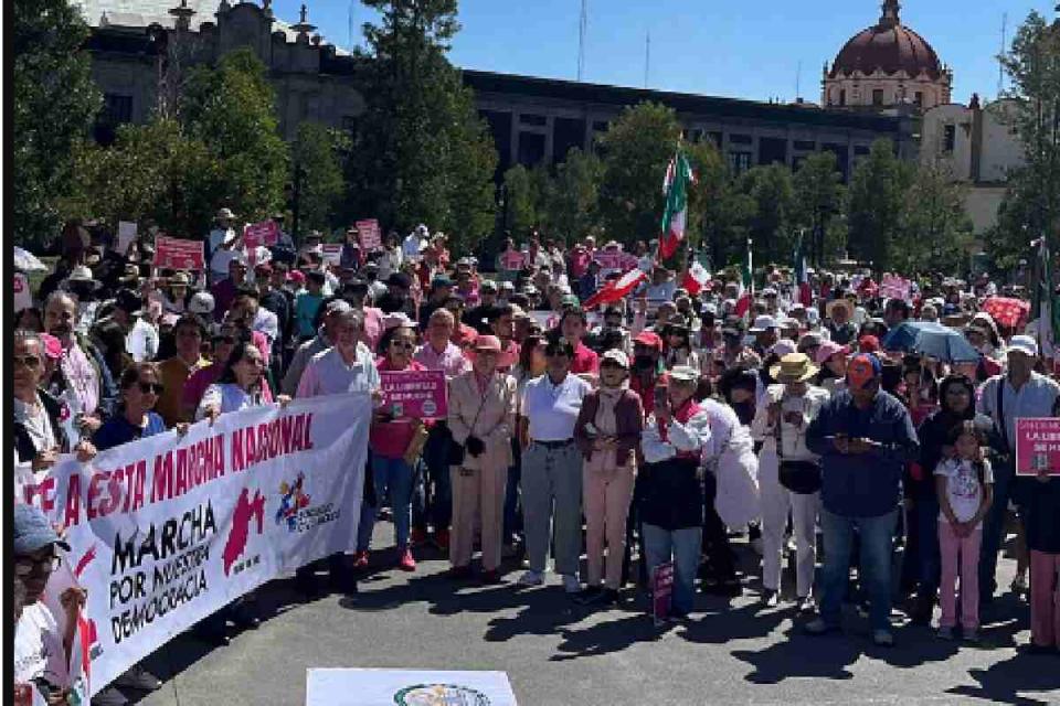 marcha democracia toluca estado mexico