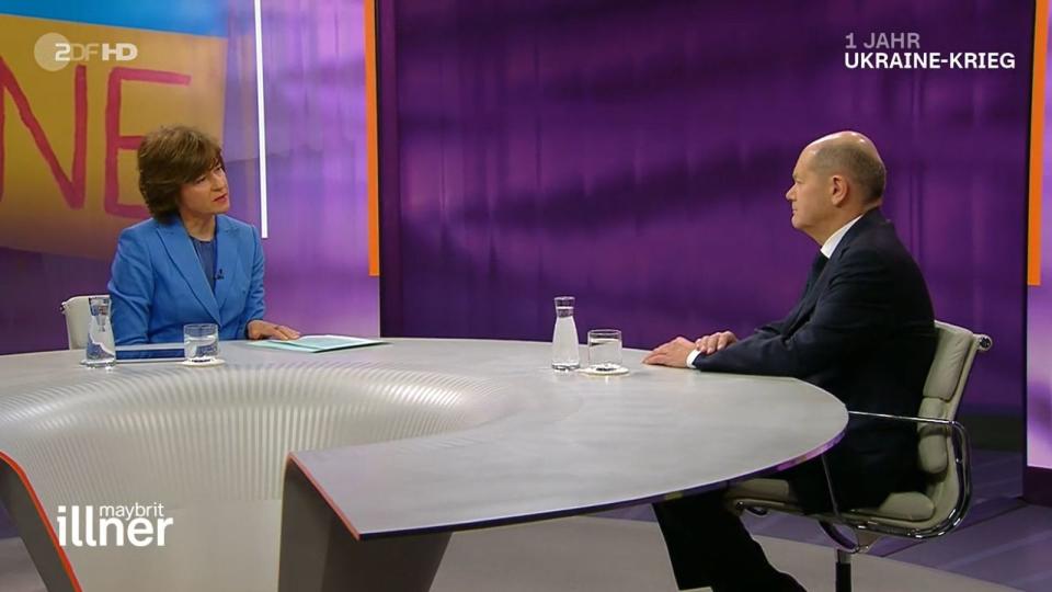 Im Gespräch mit Maybrit Illner kündigte Bundeskanzler Olaf Scholz neue Gespräche mit Putin an, bekräftigte aber zugleich, es könne keinen russischen Diktatfrieden geben. (Bild: ZDF)