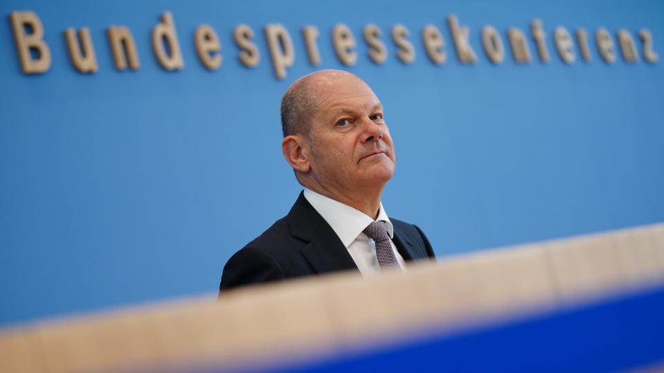 BERLIN, GERMANY - SEPTEMBER 23: German Finance Minister Olaf Scholz speaks to the media over the federal budget until 2021 as well as finance planning through to 2024 during the coronavirus pandemic on September 23, 2020 in Berlin, Germany. The economic impact of the pandemic has forced the German government to reassess it budgetary outlook. (Photo by Clemens Bilan - Pool/Getty Images)