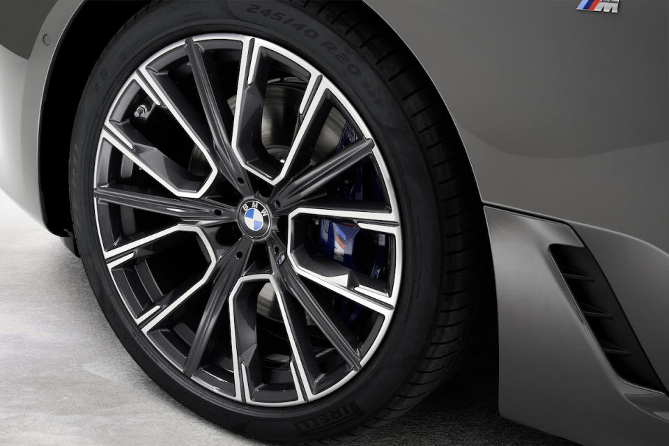 P90389874_highRes_the-new-bmw-640i-xdr.jpg