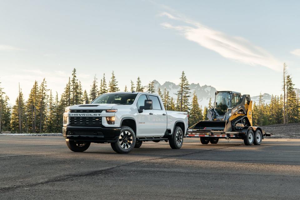 View Photos of the 2020 Chevrolet Silverado HD