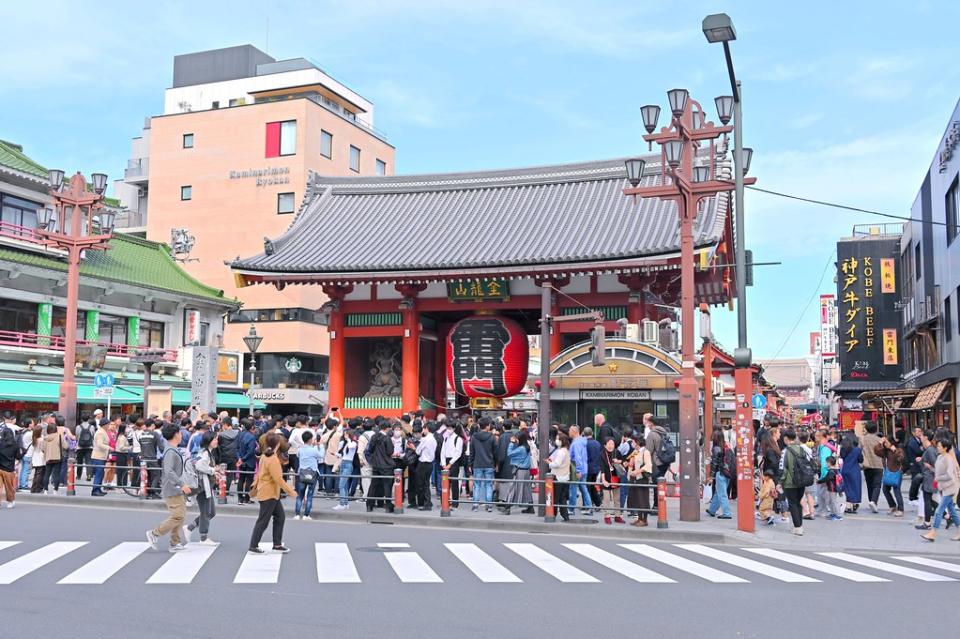 日本東京｜淺草花月堂菠蘿麵包