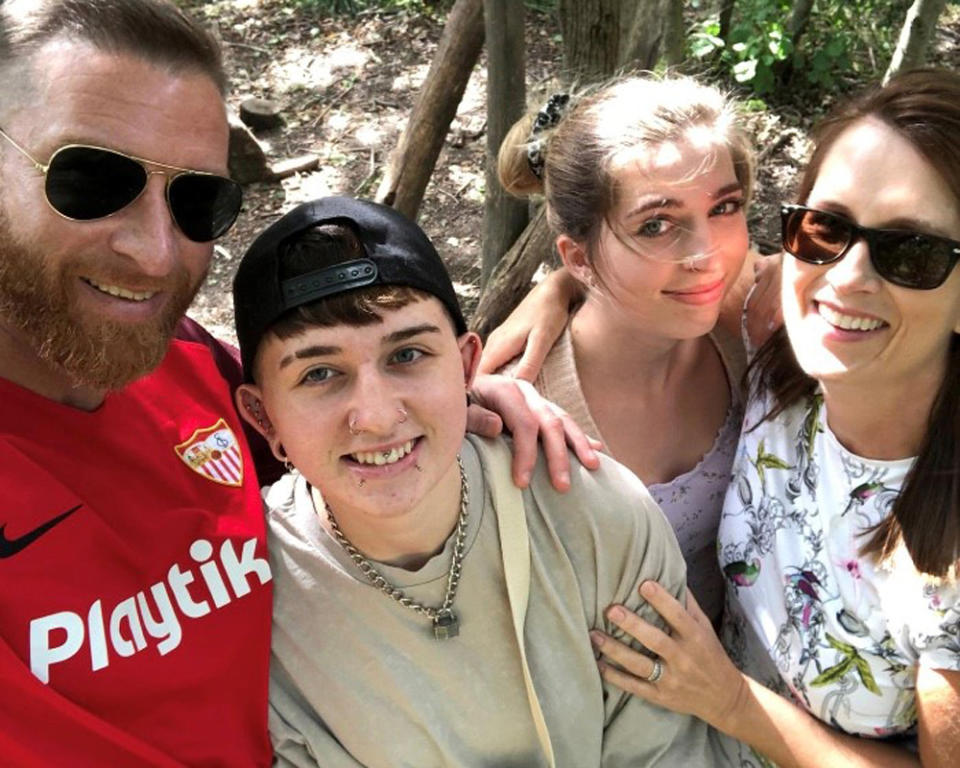 Sophie Anderson with her dad, Simon Anderson, mum, Elizabeth Anderson, and sibling, Ash Anderson, 22 (Collect/PA Real Life)