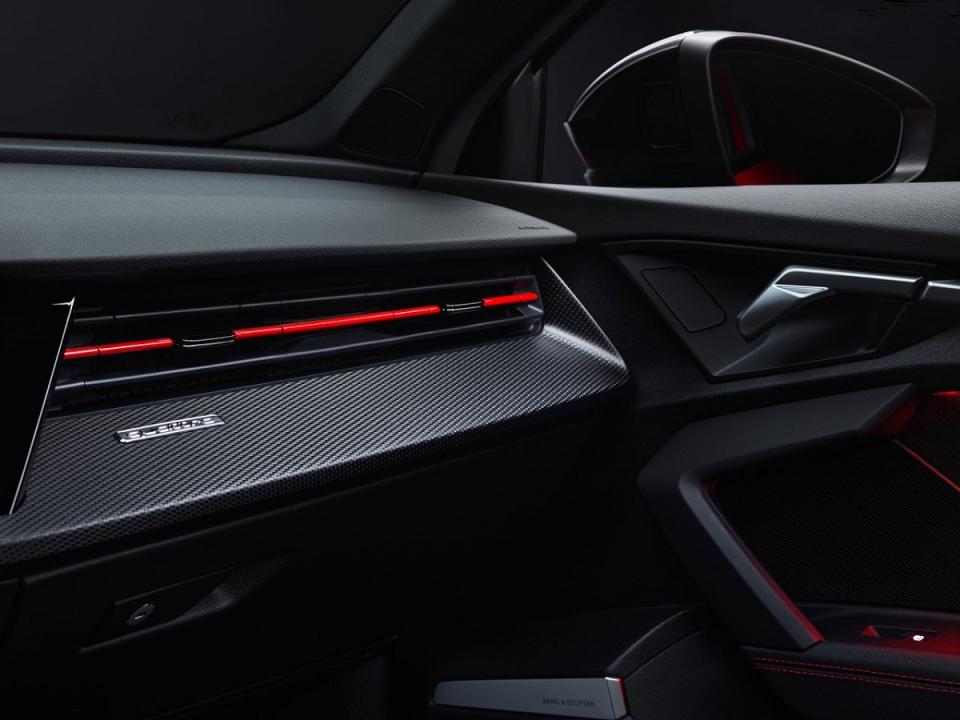 Audi-RS3-2022-14.jpg