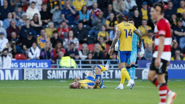 Battling Mansfield Town take hard-earned point at Doncaster Rovers after  injury jinx hits them again