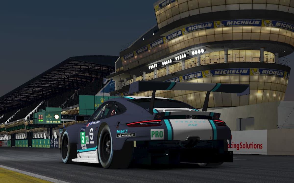 iracing – Porsche 911 RSR at Le Mans 24h