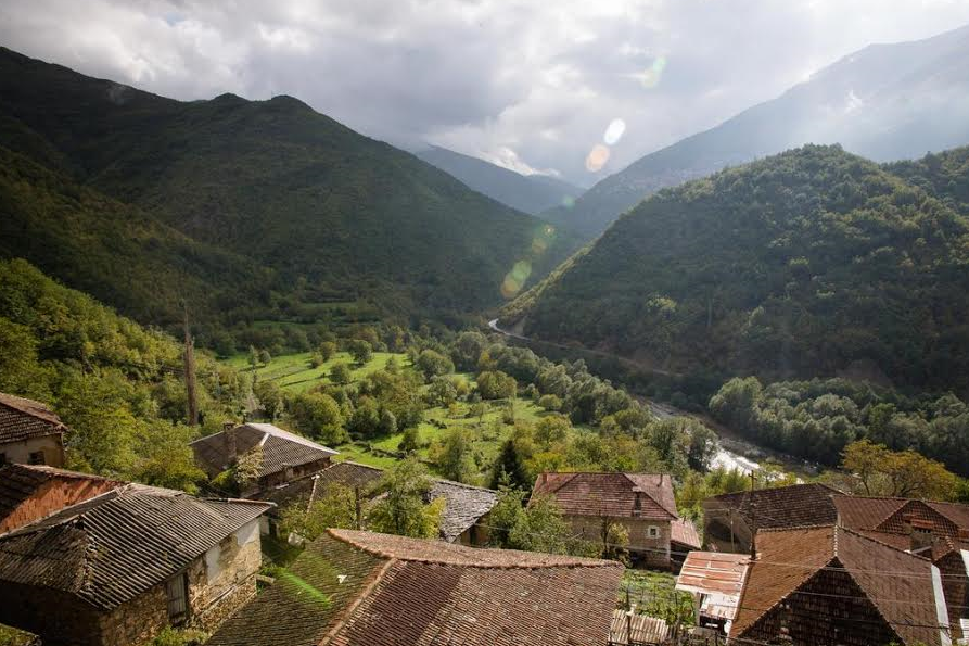 Macedonian foothills (Hotel Tutto)