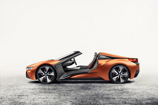 穩定成長不急於求變？ BMW i8 Spyder量產作業延遲至2017年後