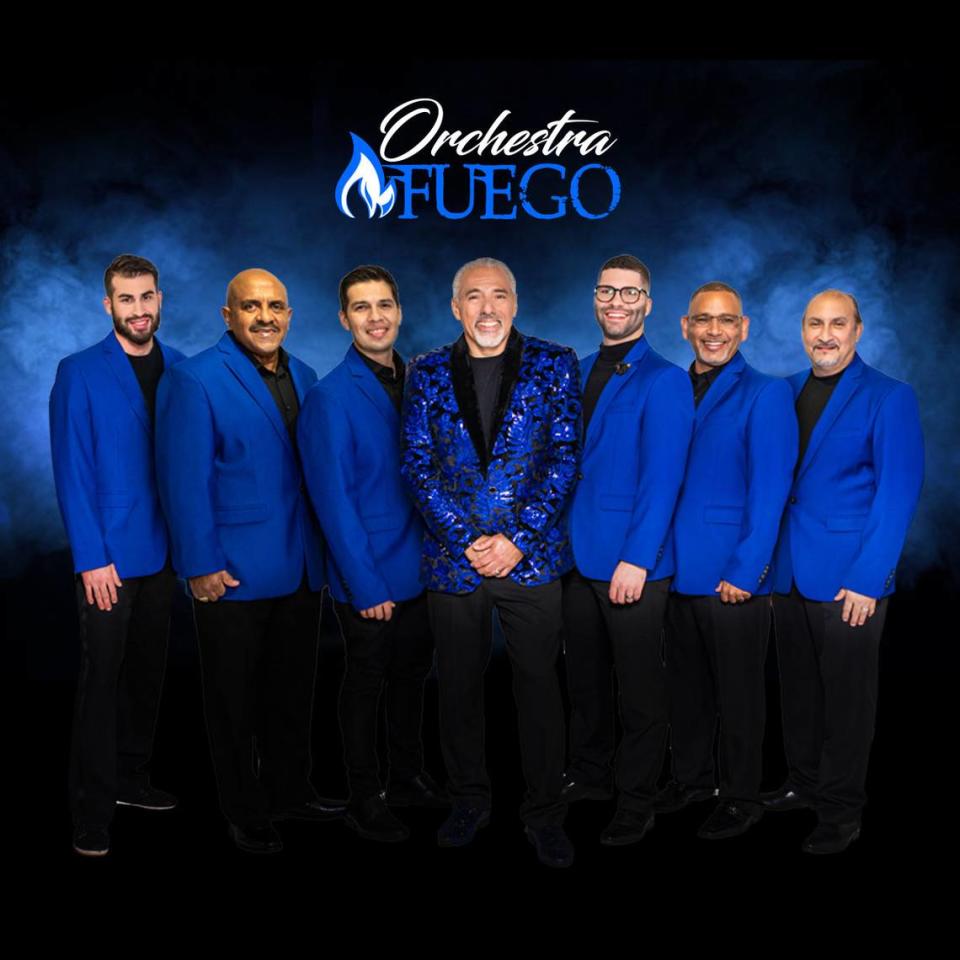 Orchestra Fuego, banda de salsa en el Magic City Casino.