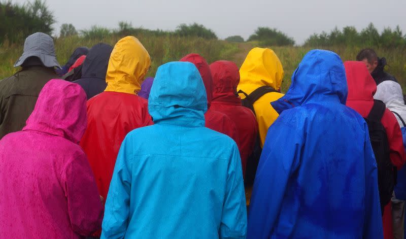 ▲有位人妻抱怨，老公「寧願淋雨回家也死不穿雨衣」，直言不懂他在想什麼，意外引發討論。（示意圖／翻攝自Pixabay）