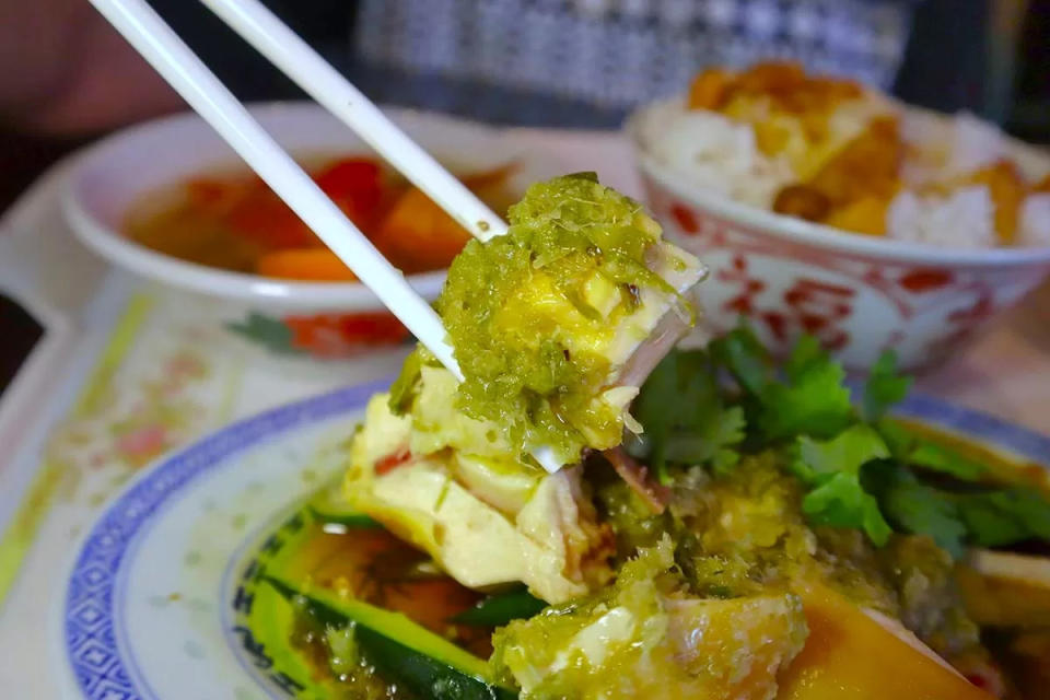 Choon Hoy Parlour - kampong chicken closeup