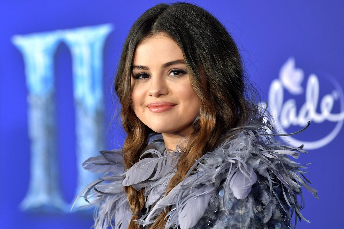 How Selena Gomez Built Rare Beauty Into TikTok's Favorite Brand - Bloomberg