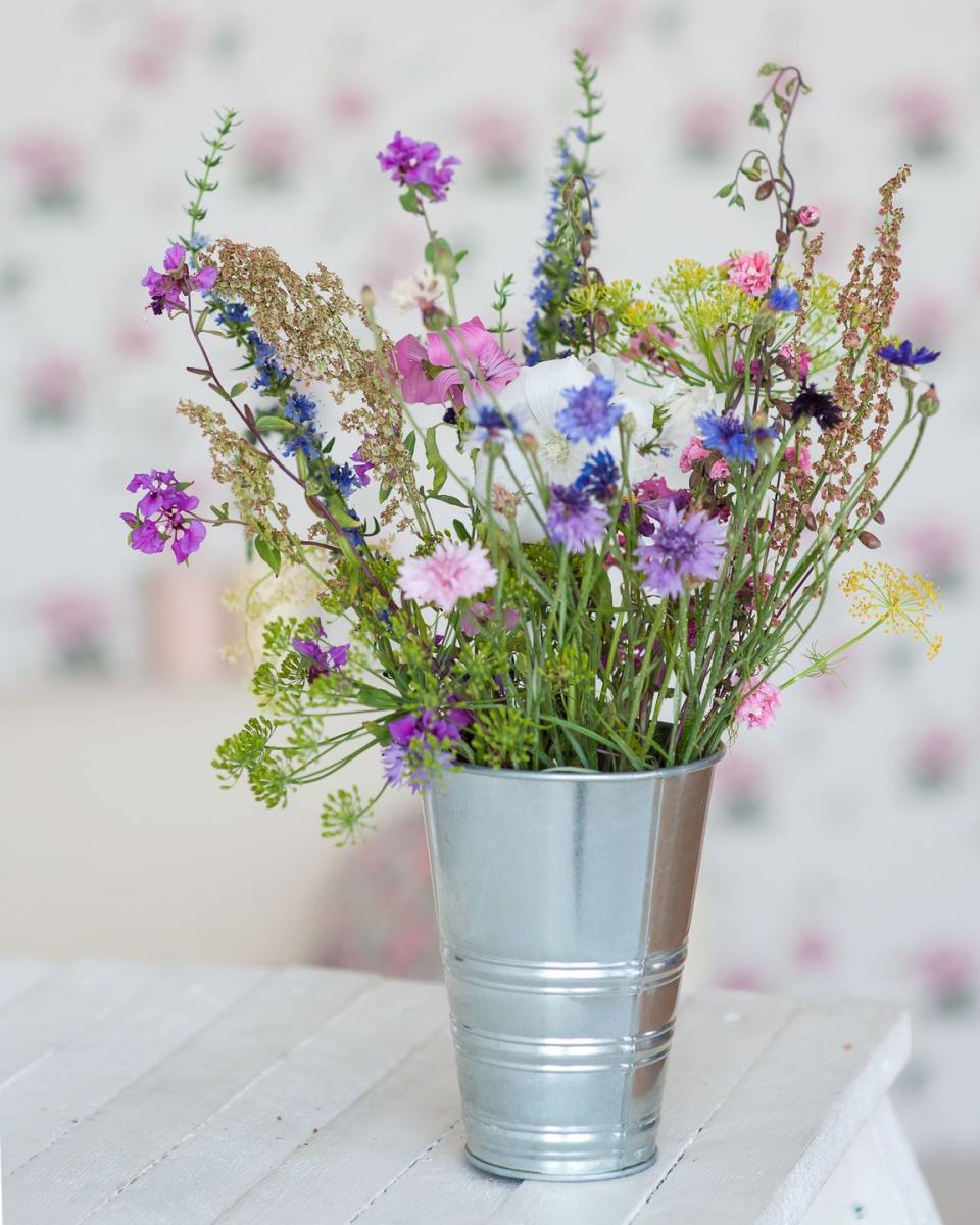 summer decorating ideas wildflowers