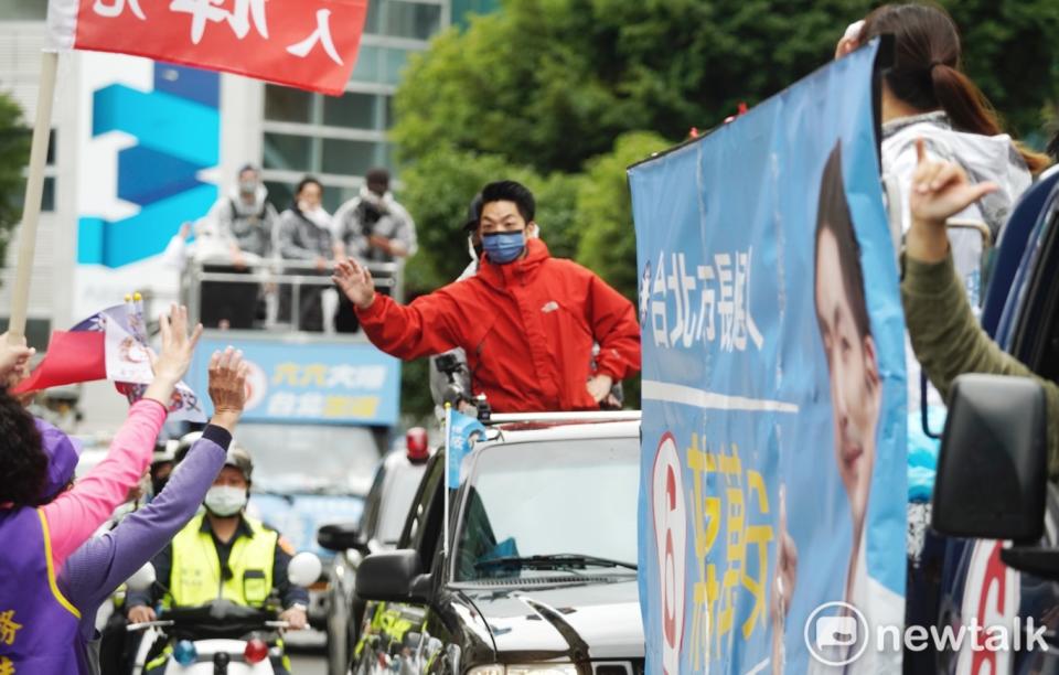 國民黨台北市長候選人蔣萬安上午進行「萬安台北出運行 約定1126投票去」12區車隊掃街行動。&nbsp;&nbsp;&nbsp;圖：張良一/攝