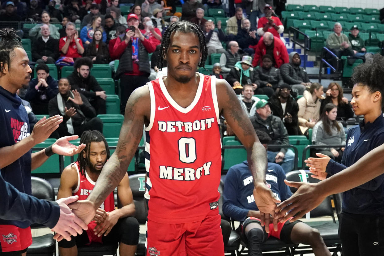 YPSILANTI, MI - DECEMBER 18:  Antoine Davis #0 of the Detroit Mercy Titans is introduced before a college basketball game against the 