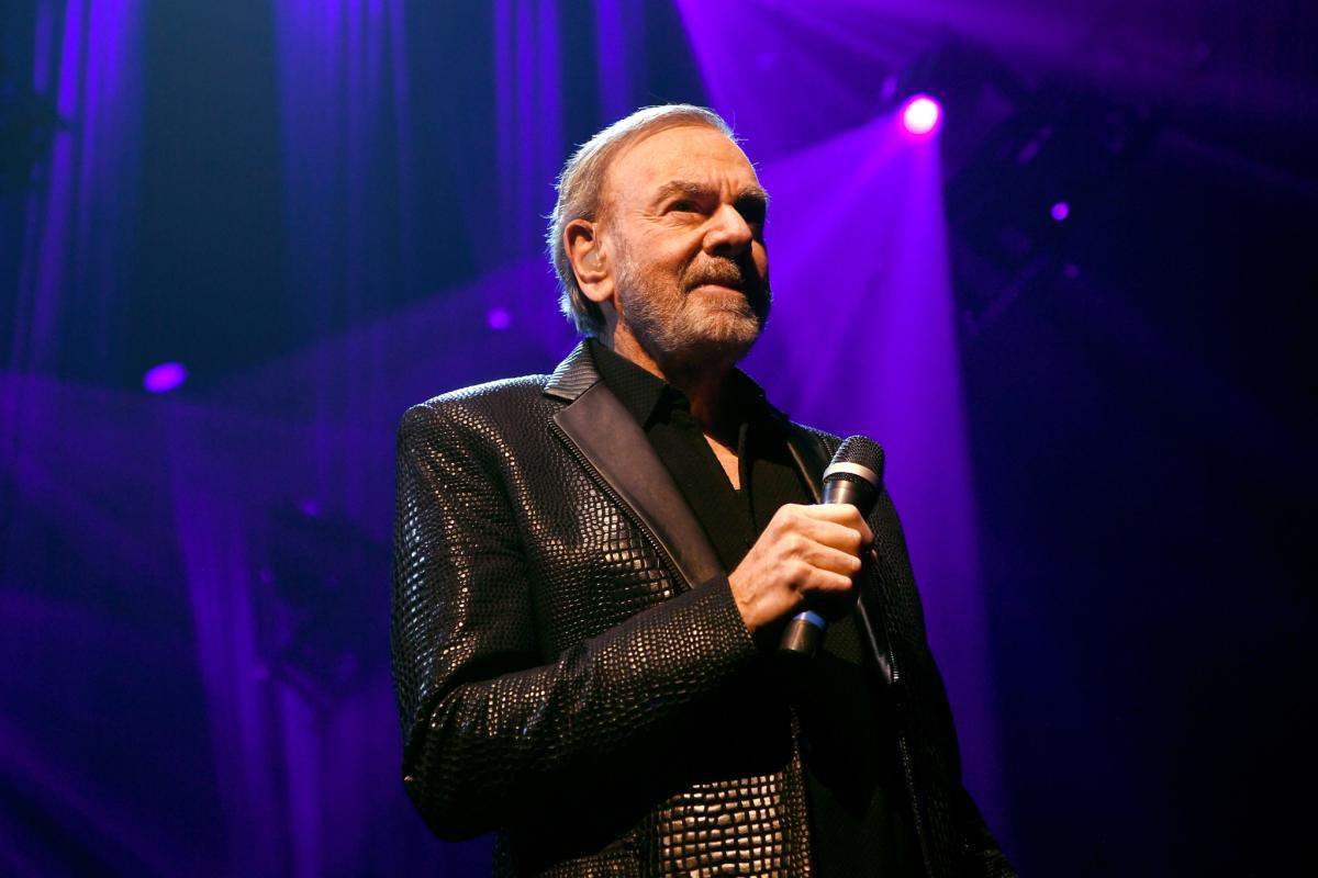 Neil Diamond Health: His Parkinson's Battle Explained & Updates