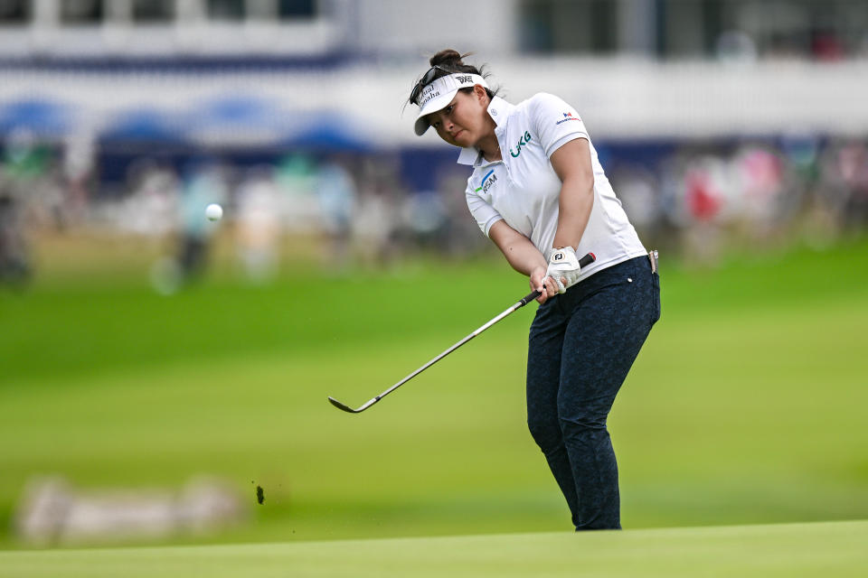 Megan Khang chips a shot on the 18th hole during the final round of the KPMG Women’s PGA Championship golf tournament. Mandatory Credit: John Jones-USA TODAY Sports