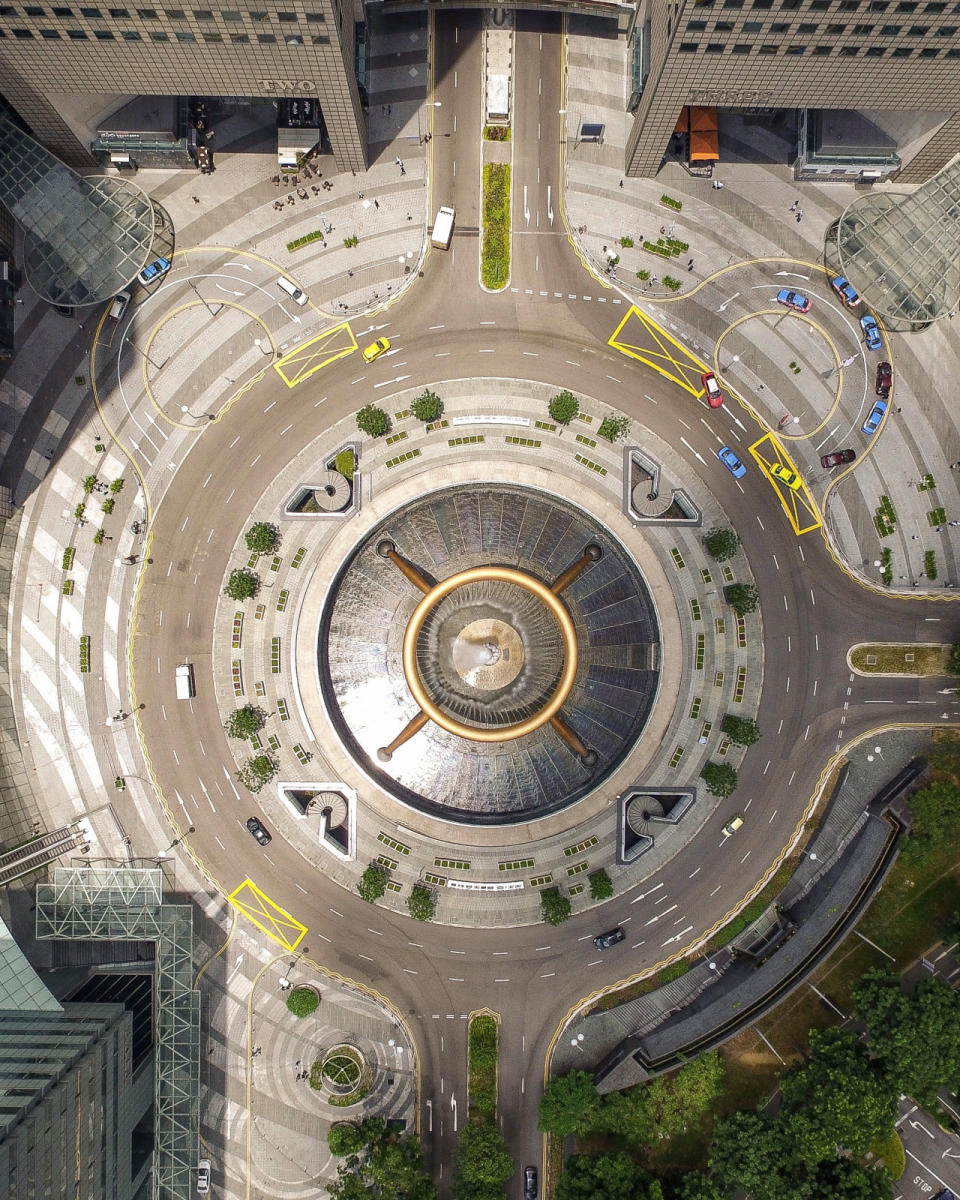 Even the roundabouts look amazing. 